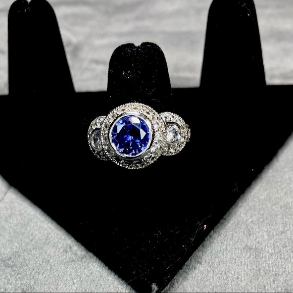 Round Purple stone with pillows of simulated diamonds .925 Sterling silver - Picture 2 of 14